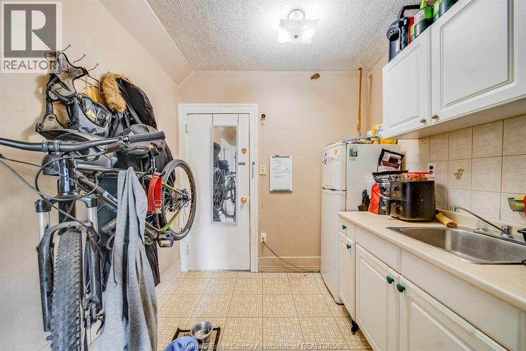 1095 Henry Ford Centre Drive, Windsor, Ontario N8Y 2T4 - Photo 41 - 26013201