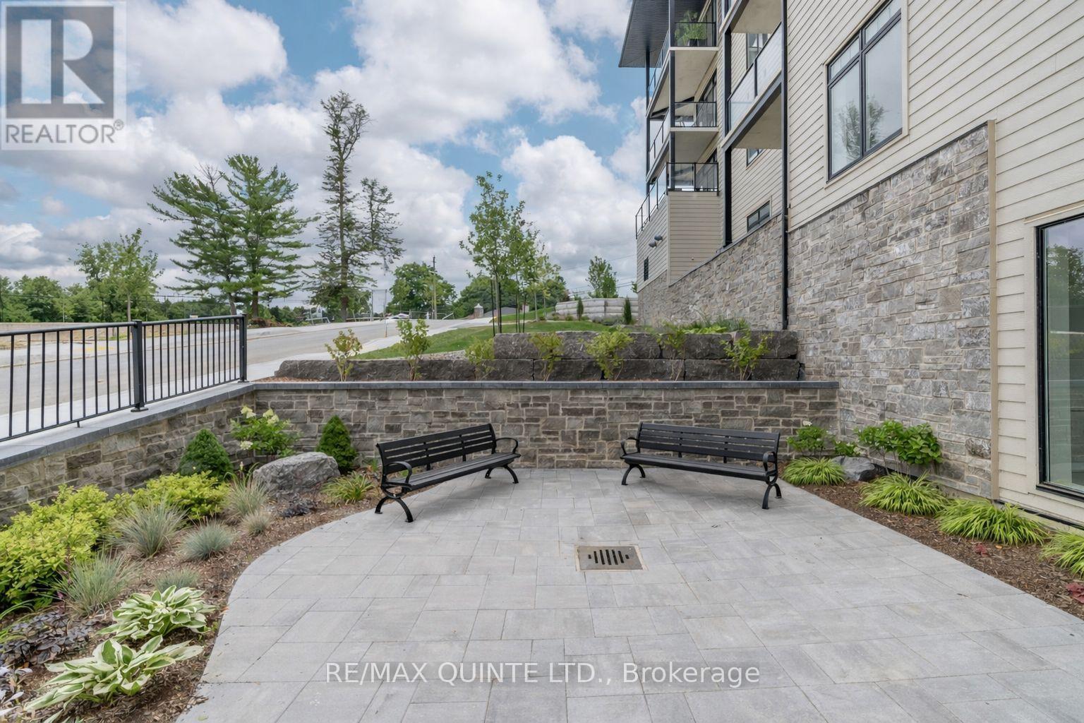 205 - 17 Cleave Avenue, Prince Edward County, Ontario  K0K 2T0 - Photo 8 - X12268376