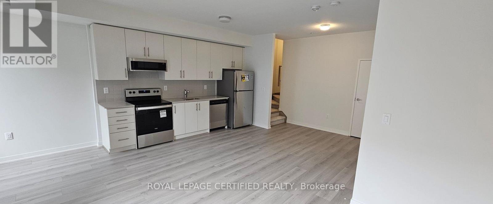 28 - 3405 Ridgeway Drive, Mississauga, Ontario  L5L 5T3 - Photo 4 - W13413408