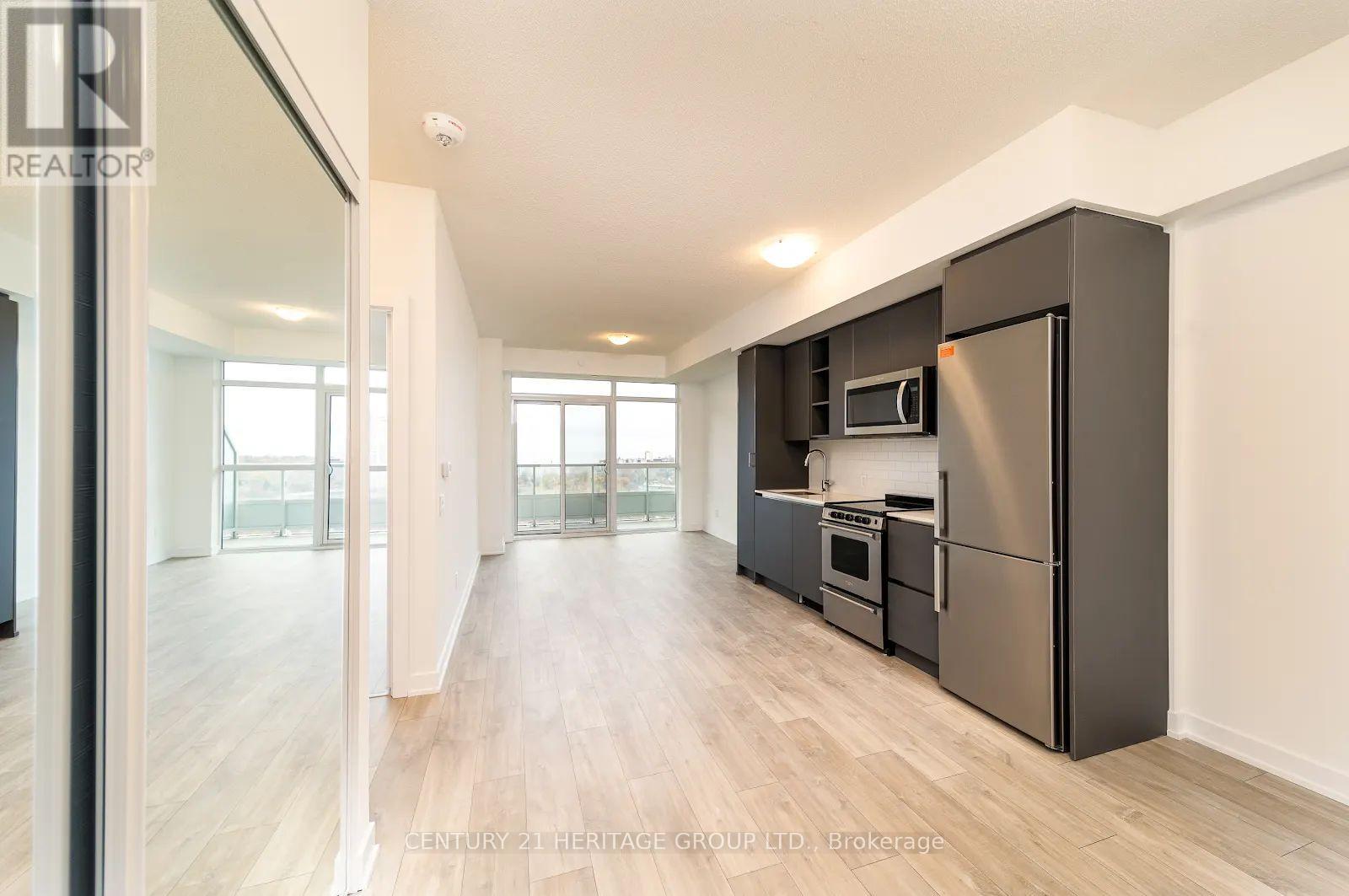 1305 - 251 Manitoba Street, Toronto, Ontario M8Y 0C7 - Photo 3 - W13413464