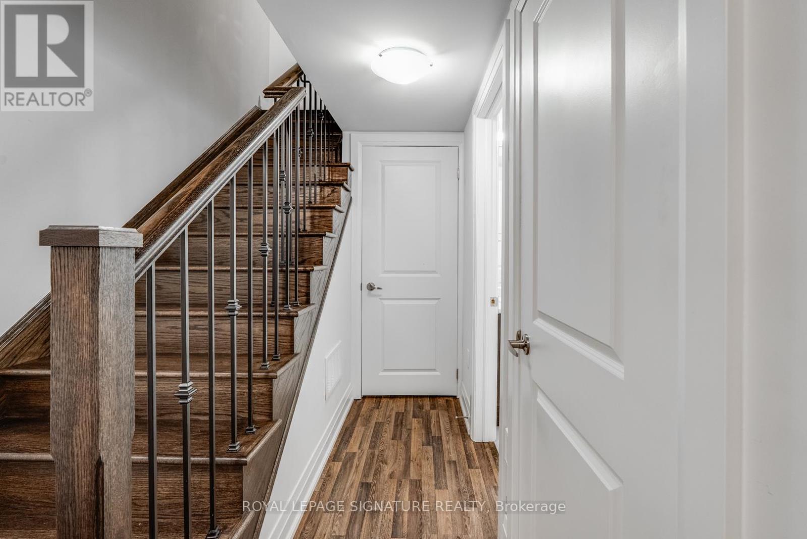 Main/lower - 59 Creekbank Road, Toronto, Ontario  M6L 0A4 - Photo 4 - W13413498