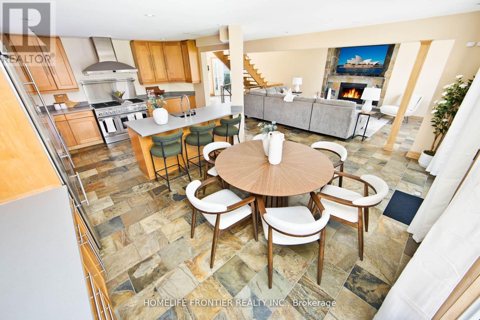 6124 Hardesty Crescent, Mississauga, Ontario  L5V 1B4 - Photo 6 - W13413520