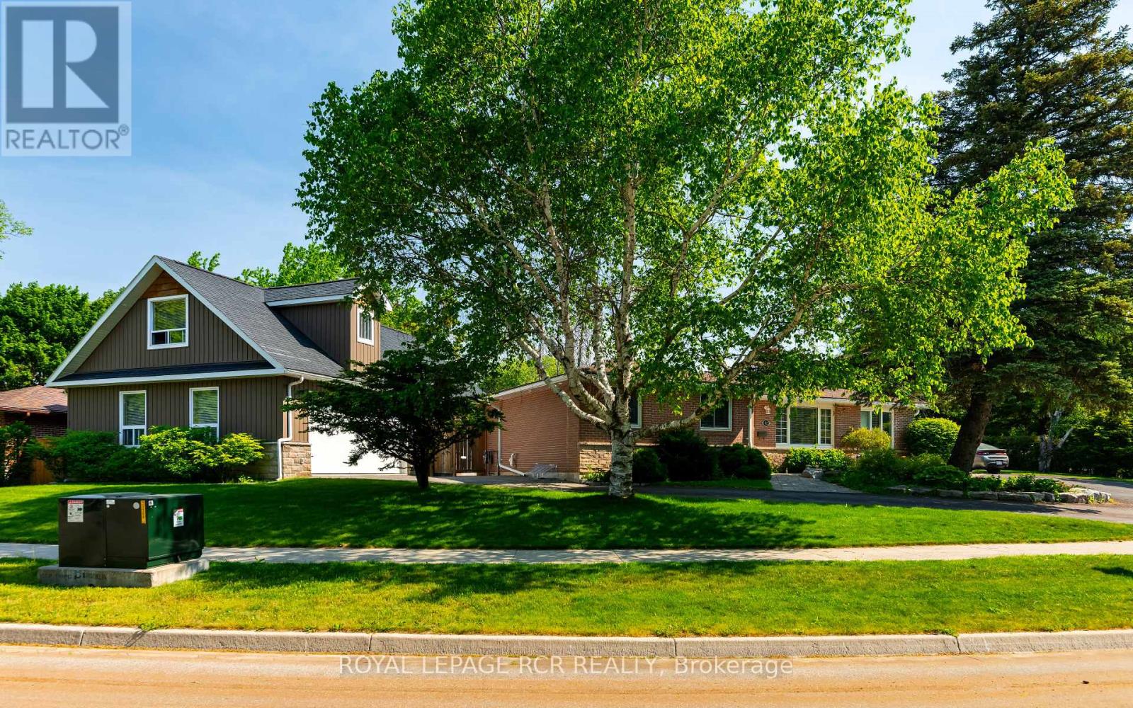 52 Maple Crescent, Orangeville, Ontario  L9W 1X7 - Photo 2 - W13413550