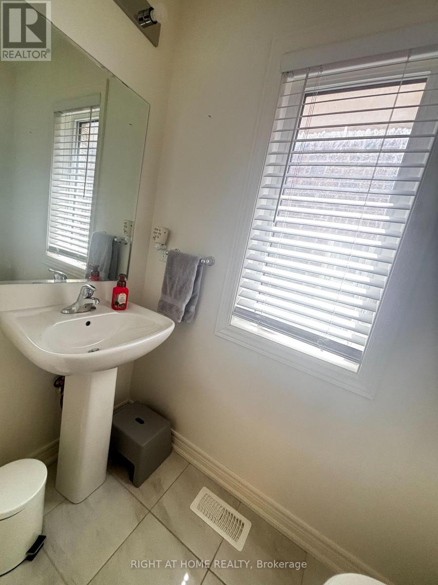 3949 Tufgar Crescent, Burlington, Ontario  L7M 1P8 - Photo 9 - W13413784