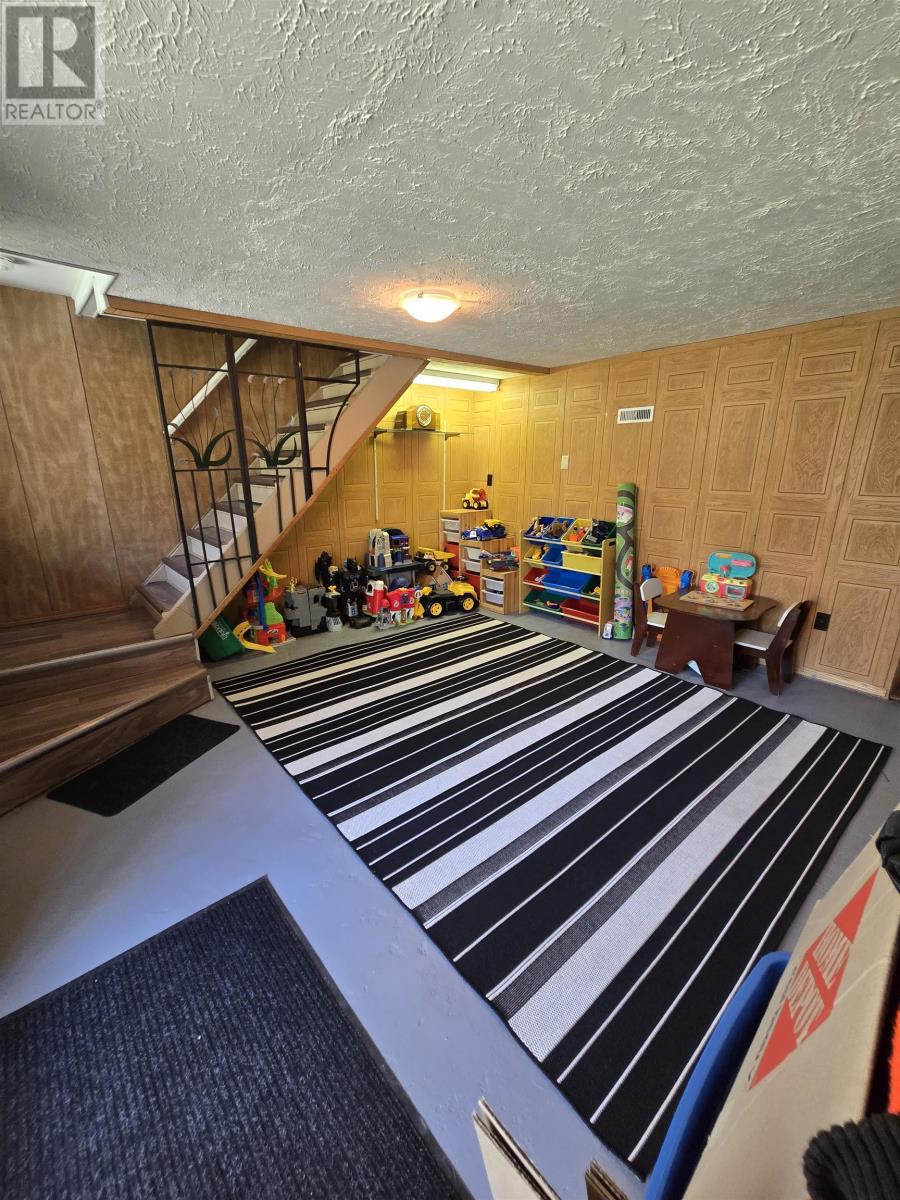 491 Lakeshore Dr, Thunder Bay, Ontario  P7A 0P9 - Photo 35 - TB2601279