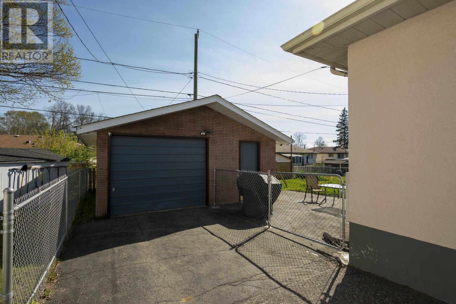 112 Ibbetson St, Thunder Bay, Ontario  P7A 7J9 - Photo 29 - TB2601282