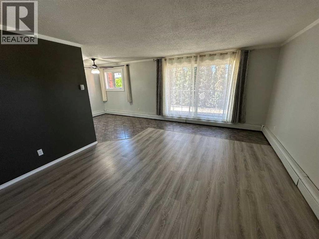 102, 7031 Gray Drive, Red Deer, Alberta  T4P 2B1 - Photo 11 - A2311256