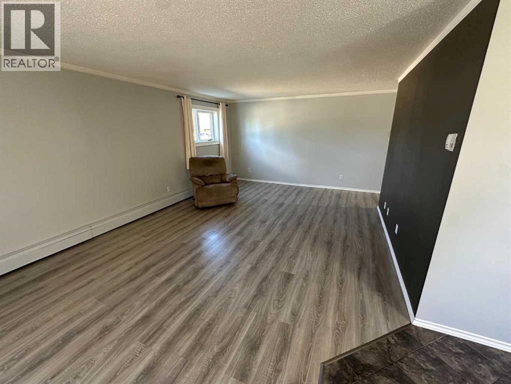 102, 7031 Gray Drive, Red Deer, Alberta  T4P 2B1 - Photo 13 - A2311256