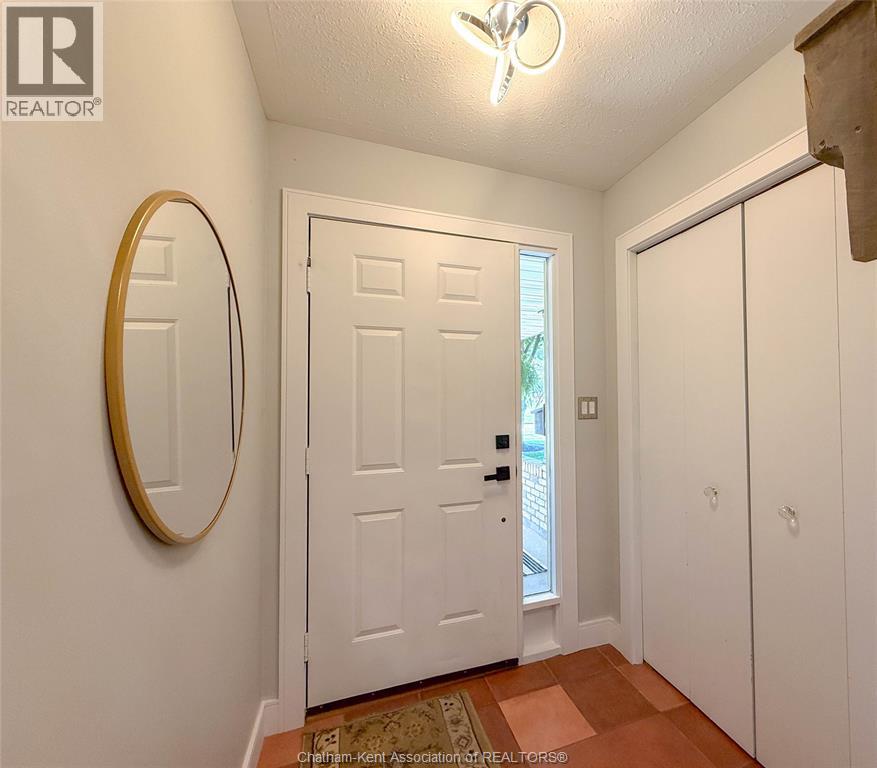 23 Argyle Crescent, Chatham, Ontario  N7L 4T7 - Photo 5 - 26012731