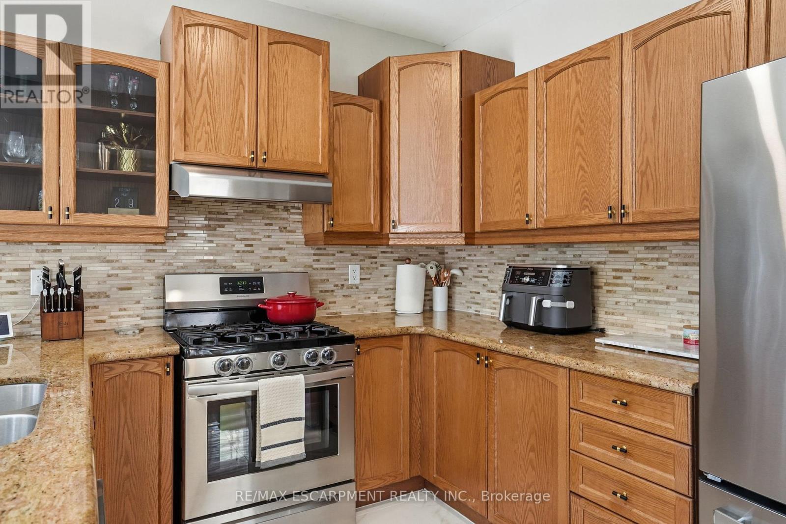 111 Greenstem Crescent, Hamilton, Ontario  L8E 0A8 - Photo 15 - X13413422
