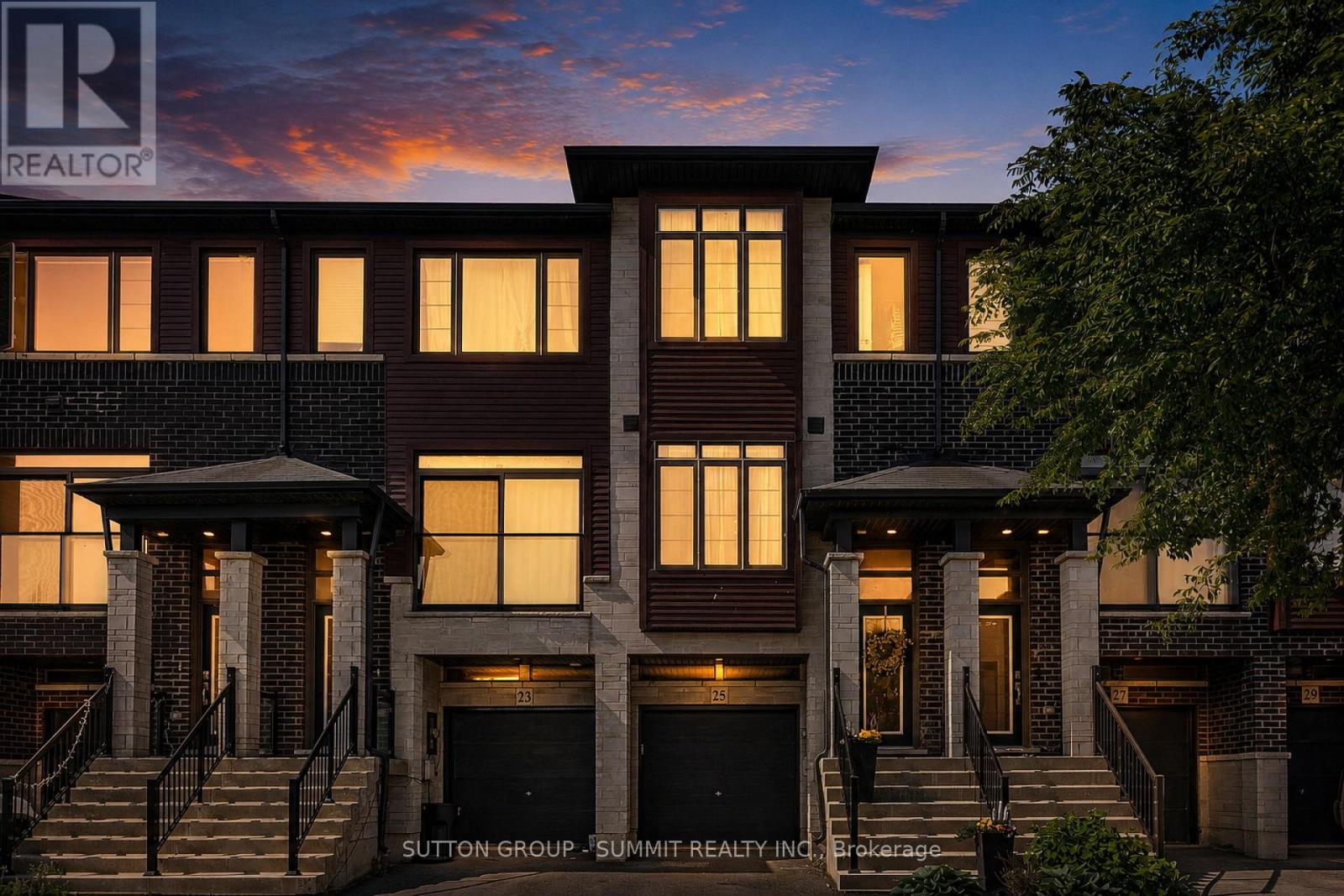 25 Soho Street, Hamilton, Ontario  L8J 0L4 - Photo 2 - X13413470