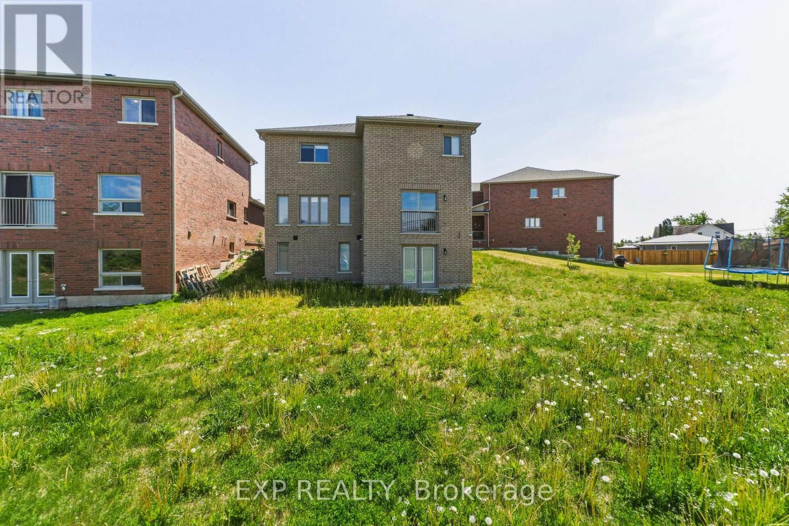 10 Burrows Court, Kawartha Lakes, Ontario  K9V 0P6 - Photo 48 - X13413522