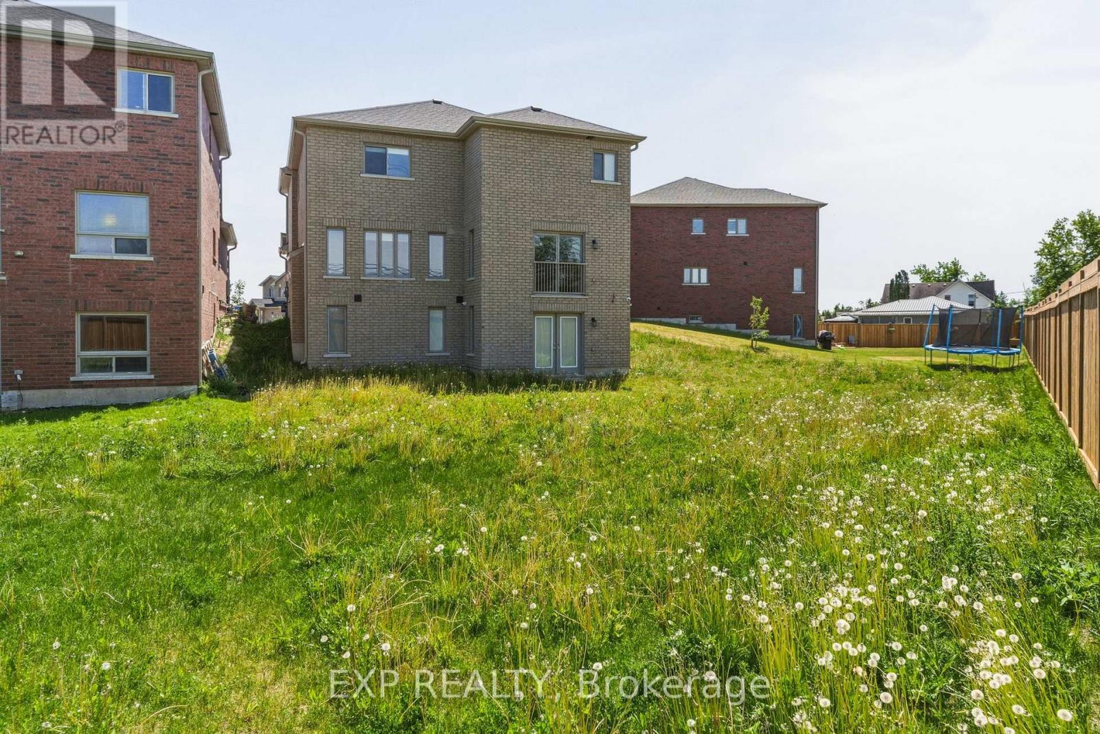 10 Burrows Court, Kawartha Lakes, Ontario  K9V 0P6 - Photo 49 - X13413522