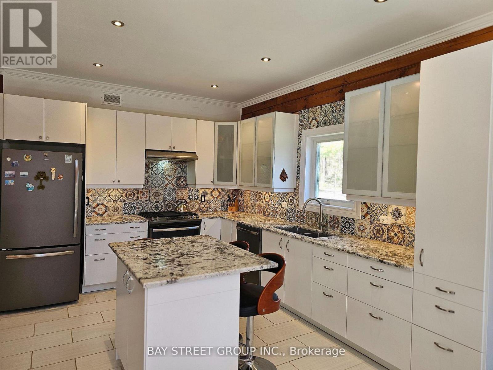 1032 Spring Lake Road, Bracebridge, Ontario  P1L 1X1 - Photo 33 - X13413626