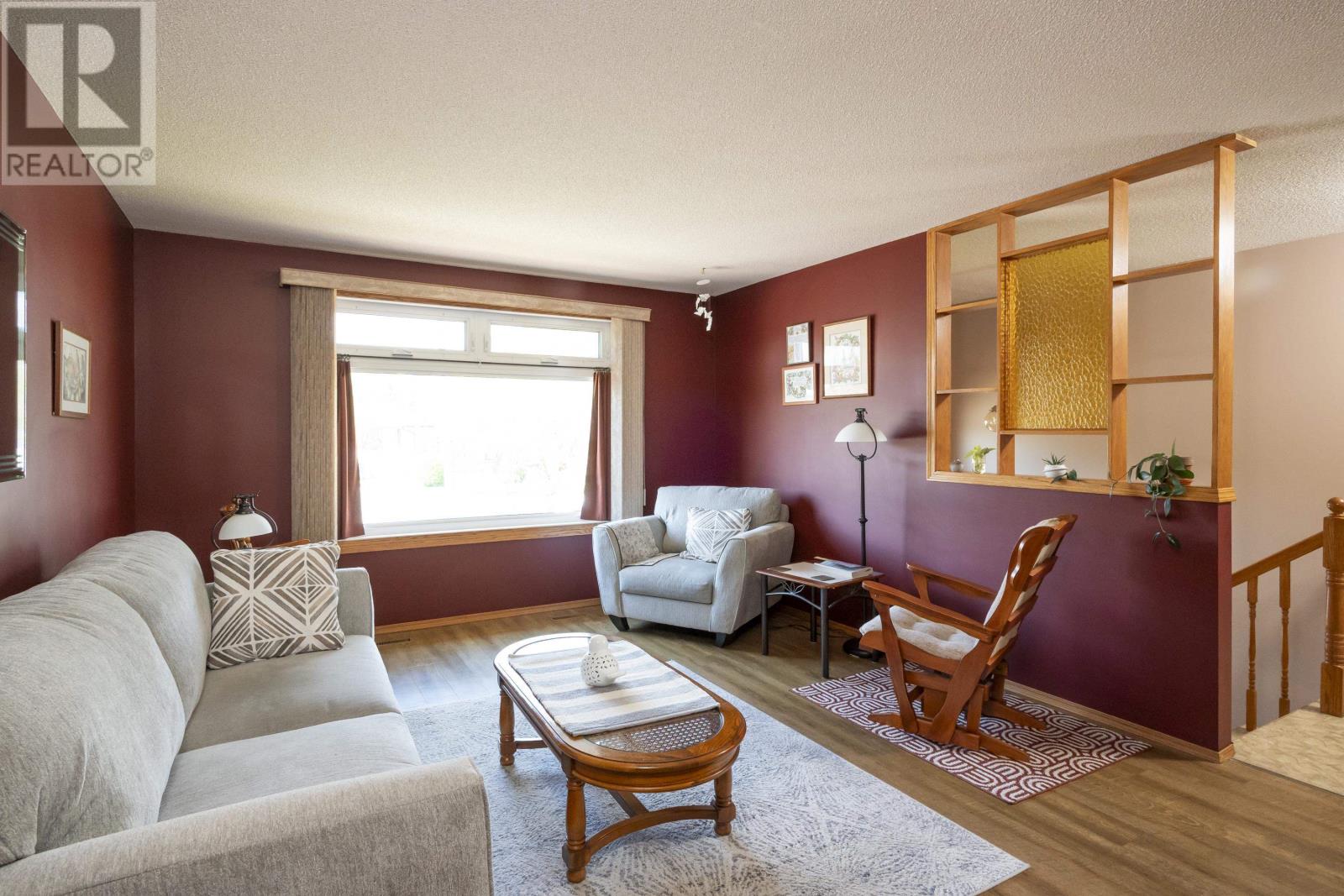 400 Randall Ct, Thunder Bay, Ontario  P7G 1A1 - Photo 3 - TB2601388
