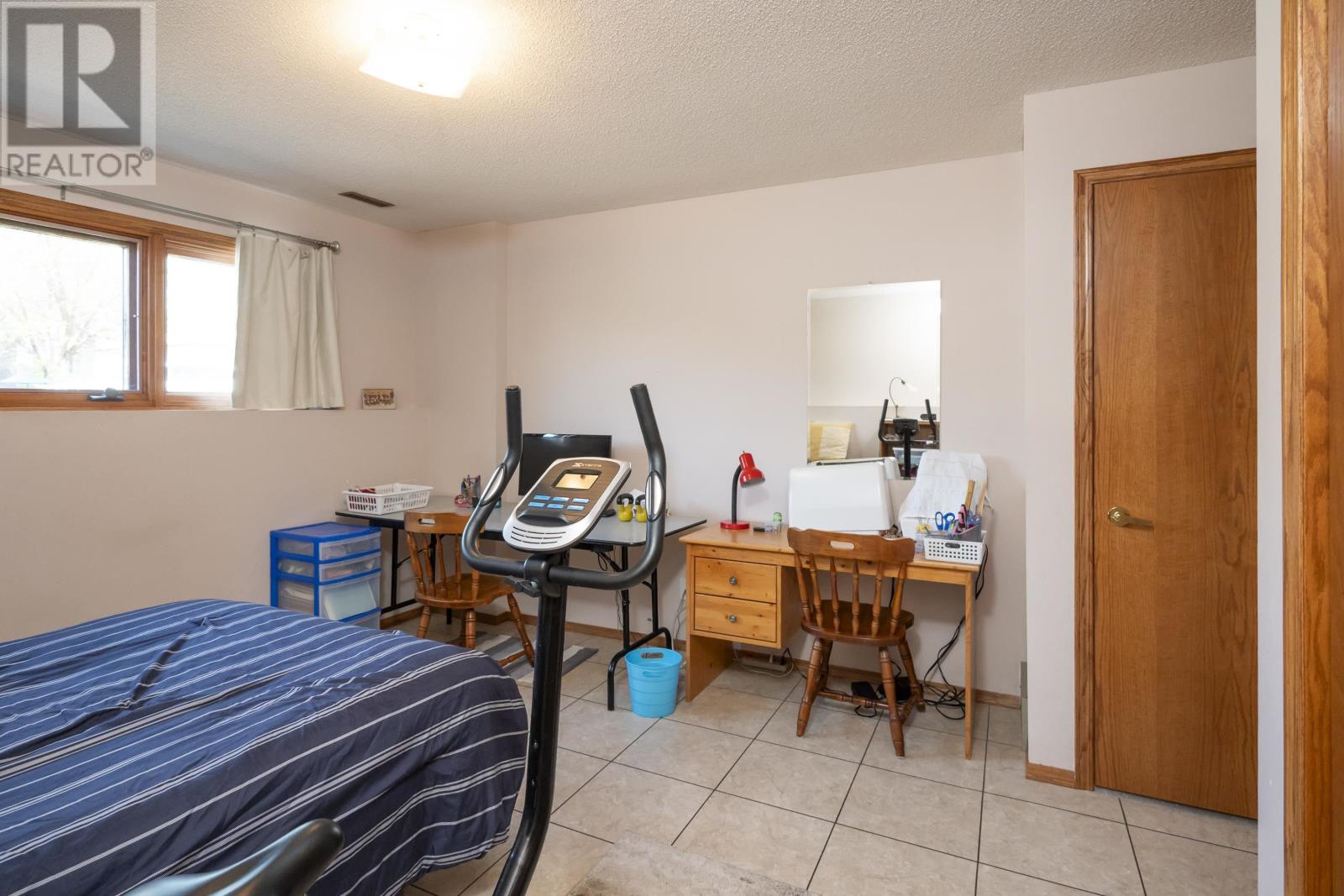400 Randall Ct, Thunder Bay, Ontario  P7G 1A1 - Photo 38 - TB2601388