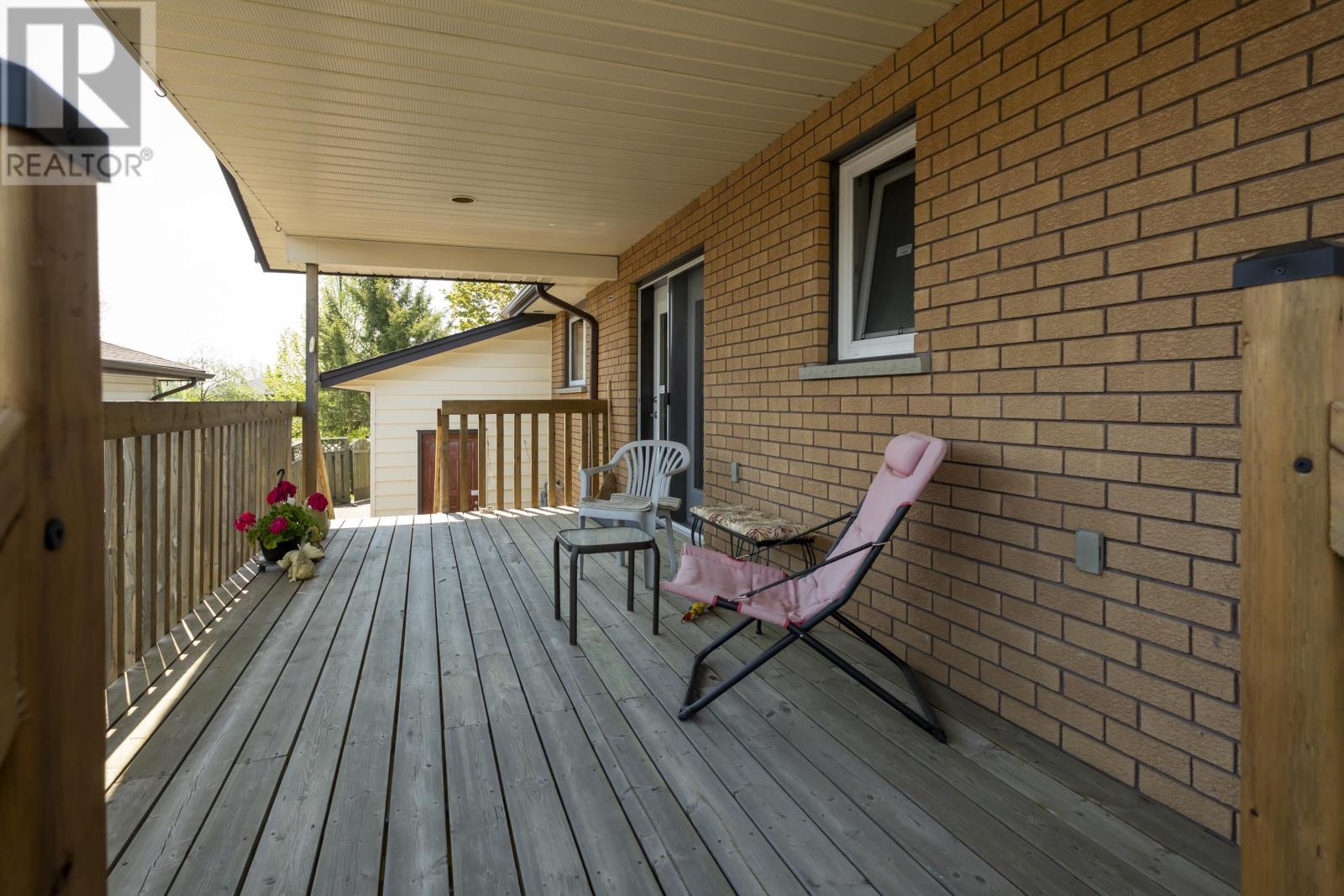 400 Randall Ct, Thunder Bay, Ontario  P7G 1A1 - Photo 47 - TB2601388