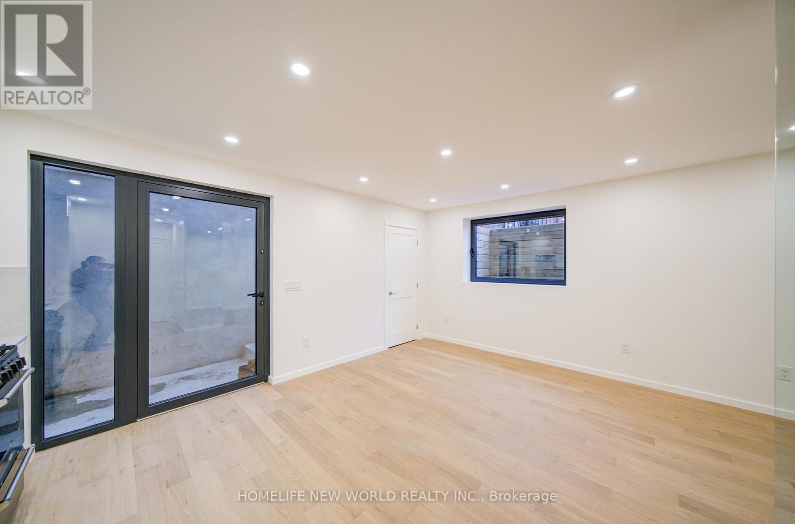 Unit 5 - 78 Gladstone Avenue, Toronto, Ontario  M6J 3K8 - Photo 8 - C12993222