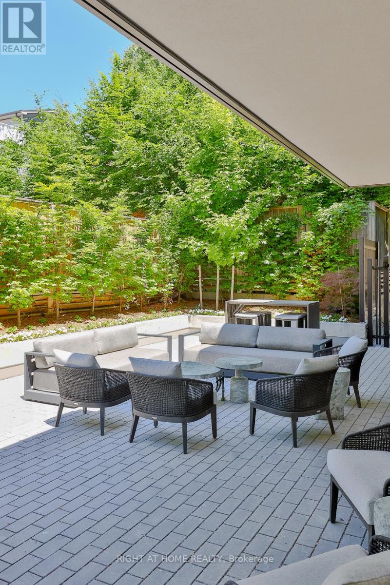 Garden Home 1 - 10 Prince Arthur Avenue, Toronto, Ontario  M5R 1A9 - Photo 8 - C13413060