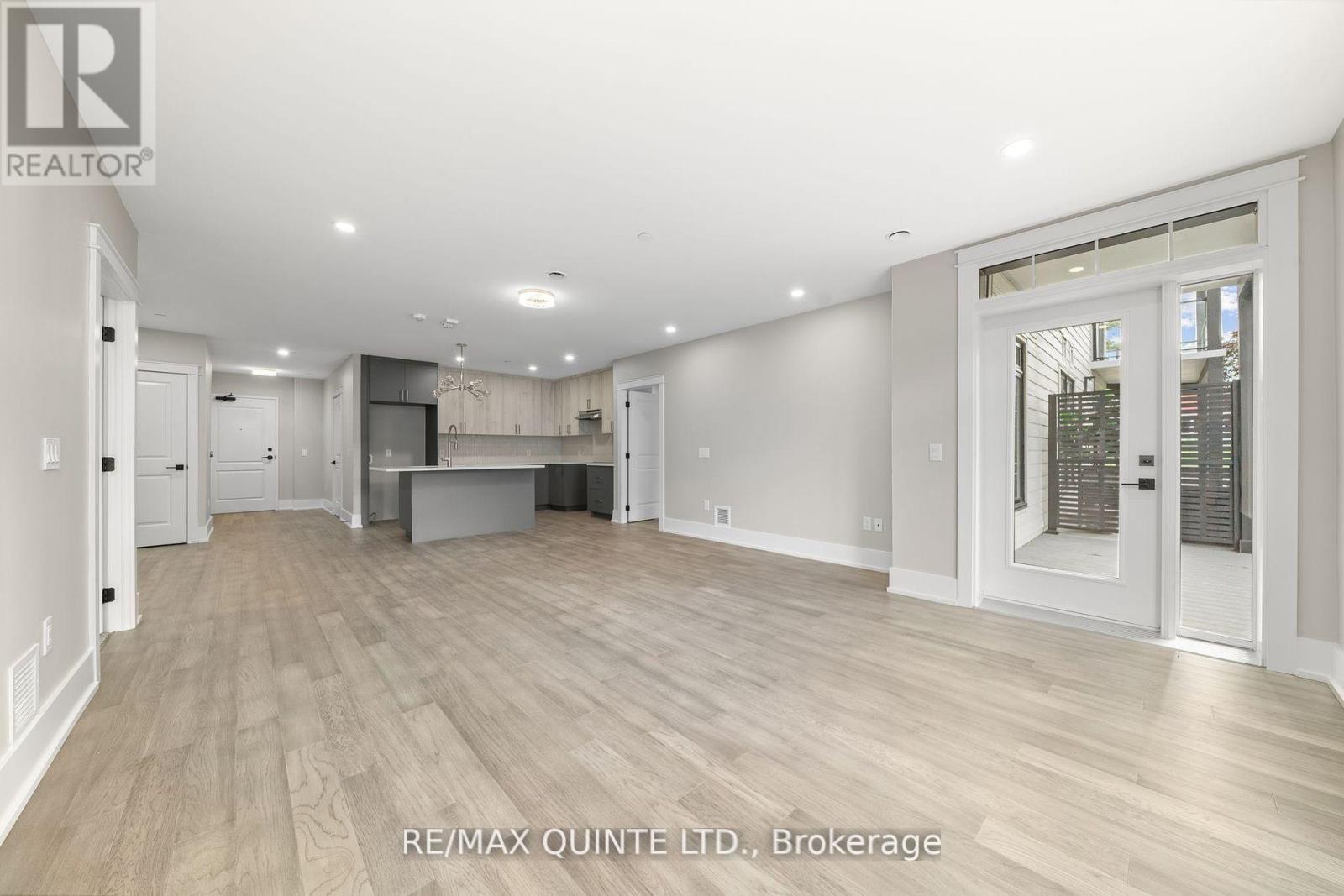 305 - 17 Cleave Avenue, Prince Edward County, Ontario  K0K 2T0 - Photo 4 - X12268394