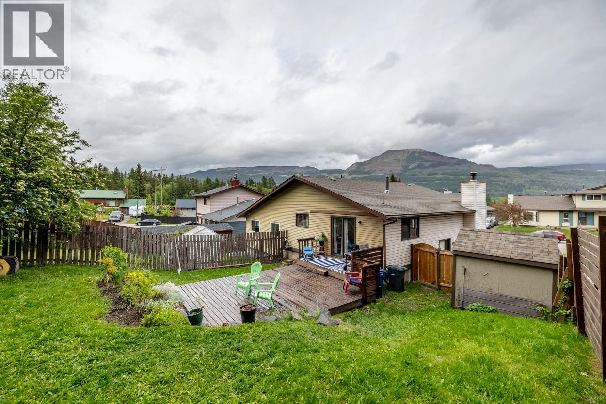1241 Pinyon Road, Sparwood, British Columbia  V0B 2G0 - Photo 2 - 10390598