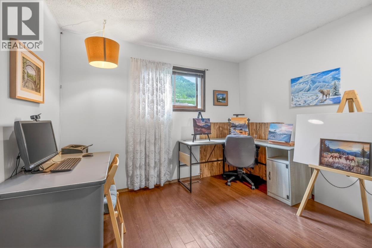 1241 Pinyon Road, Sparwood, British Columbia  V0B 2G0 - Photo 40 - 10390598