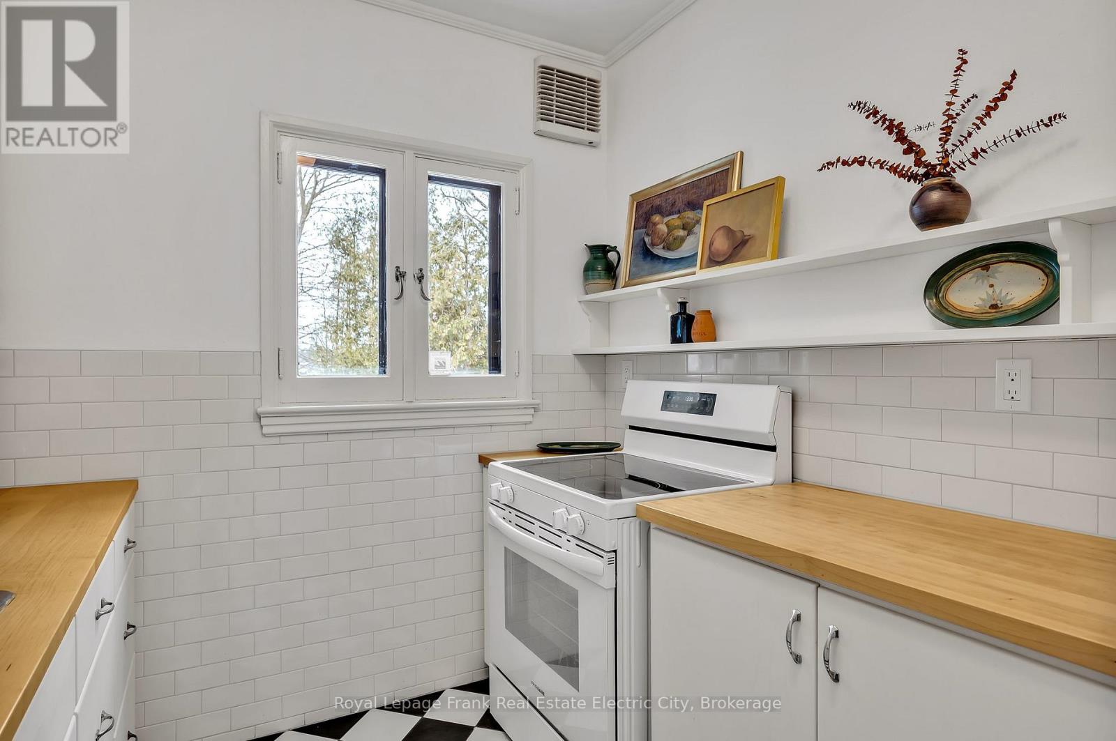 82 Dublin Street, Peterborough, Ontario  K9H 3A9 - Photo 16 - X13413794
