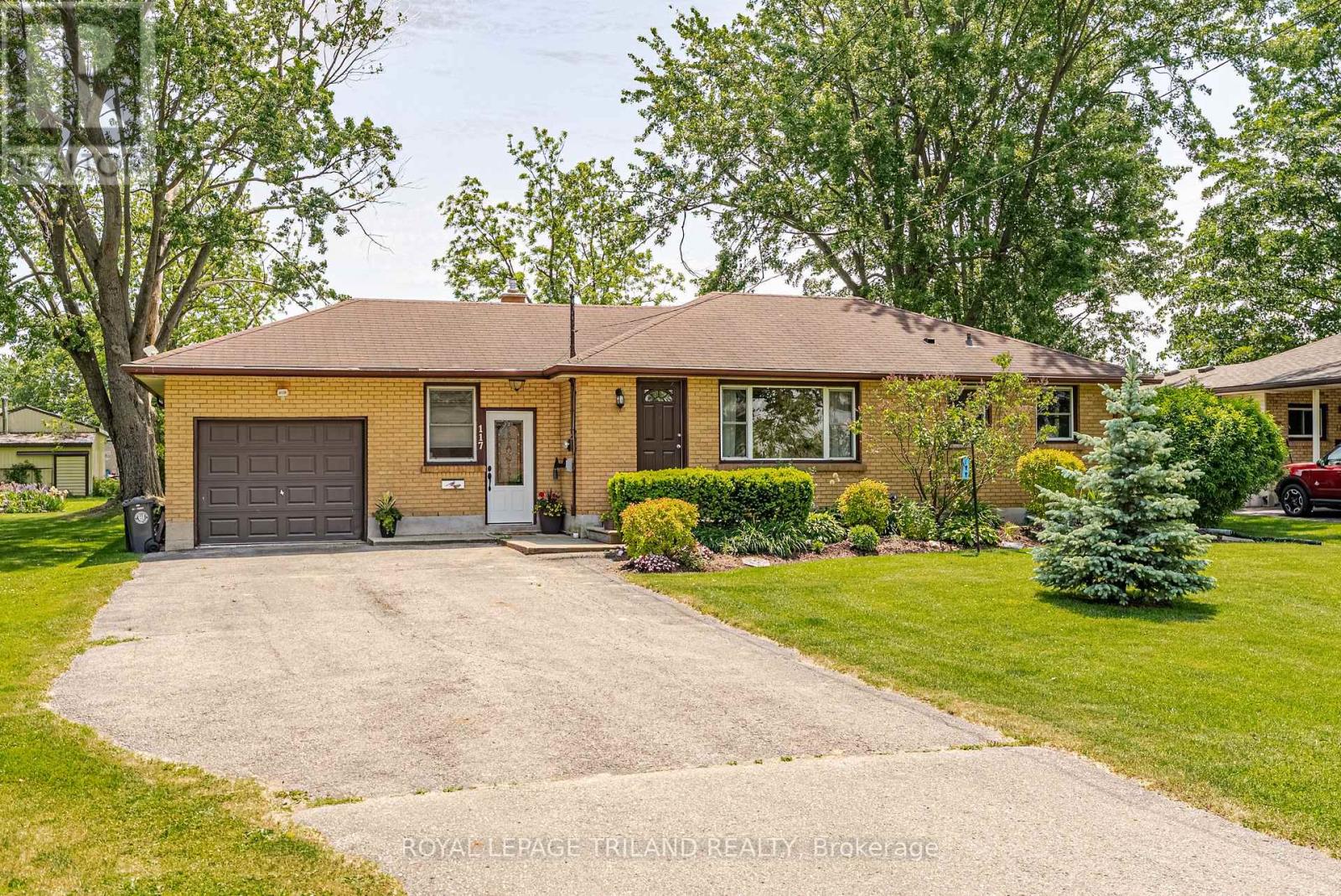 117 Seventh Avenue, Central Elgin, Ontario  N0L 1B0 - Photo 2 - X13414018