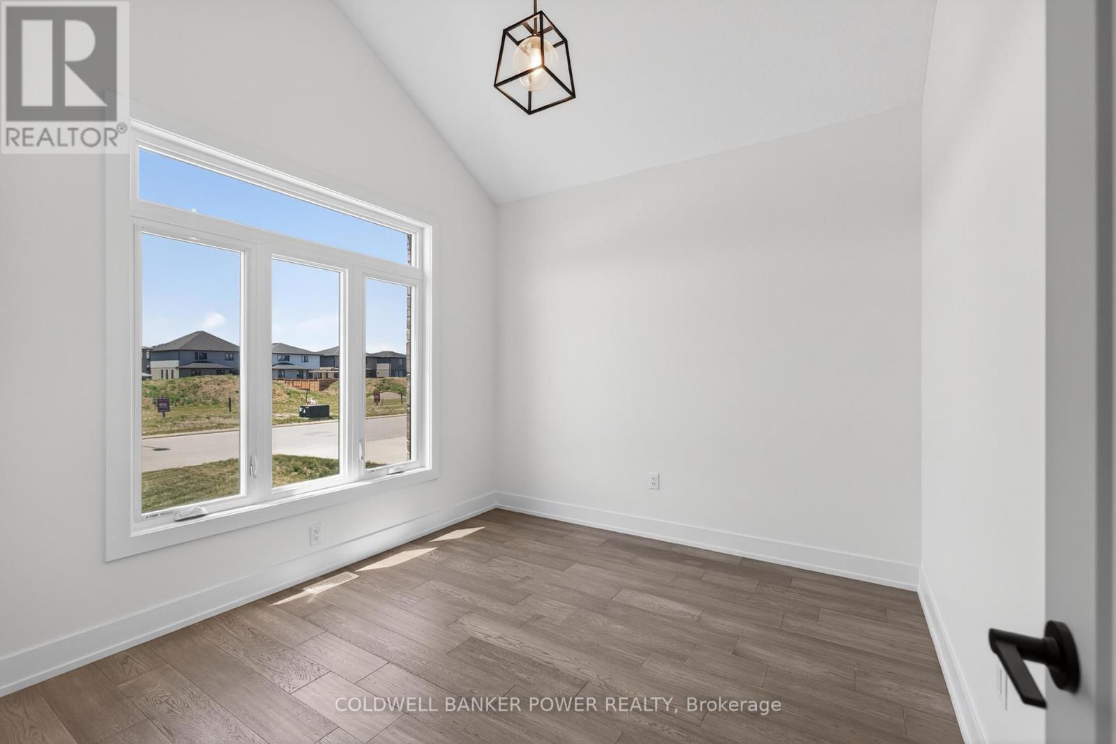 36 Kelly Drive, Zorra, Ontario  N0M 2M0 - Photo 7 - X13414034