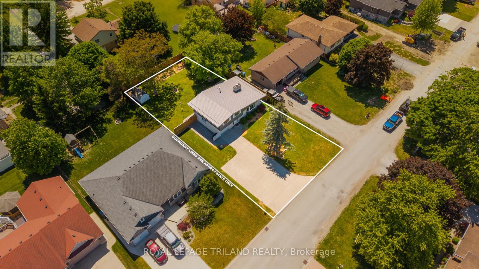 496 Thames Street, Plympton-Wyoming, Ontario  N0N 1T0 - Photo 6 - X13414132