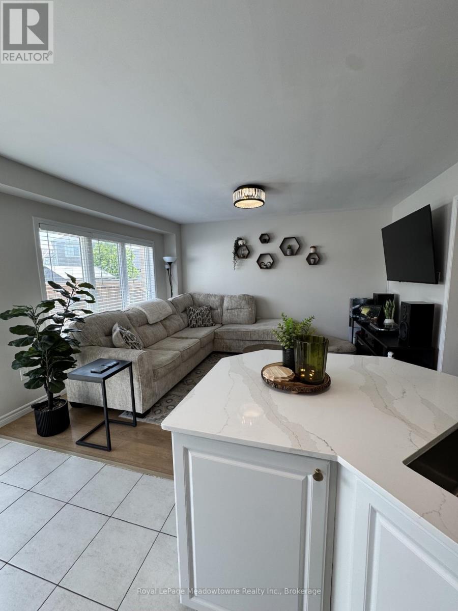 178 West Oak Trail, Kitchener, Ontario  N2R 0J3 - Photo 10 - X13414162