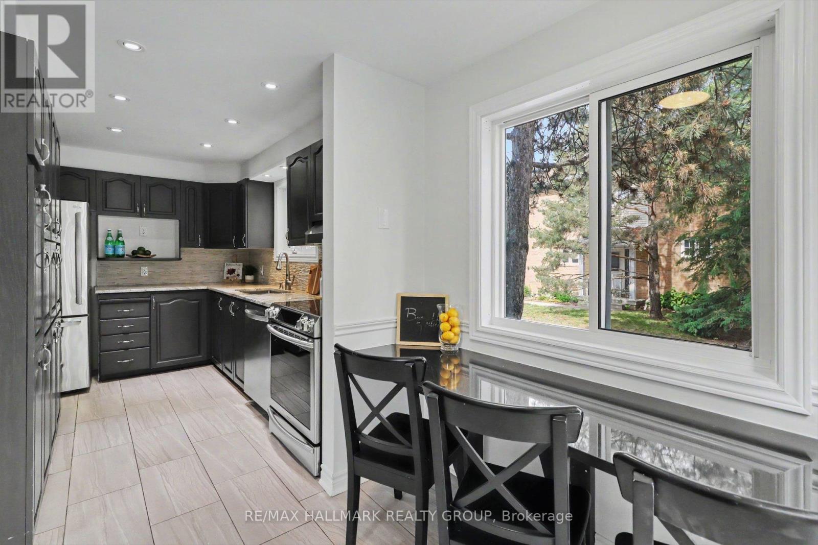 27 Sandcliffe Terrace, Ottawa, Ontario  K2G 5Y2 - Photo 12 - X13413804
