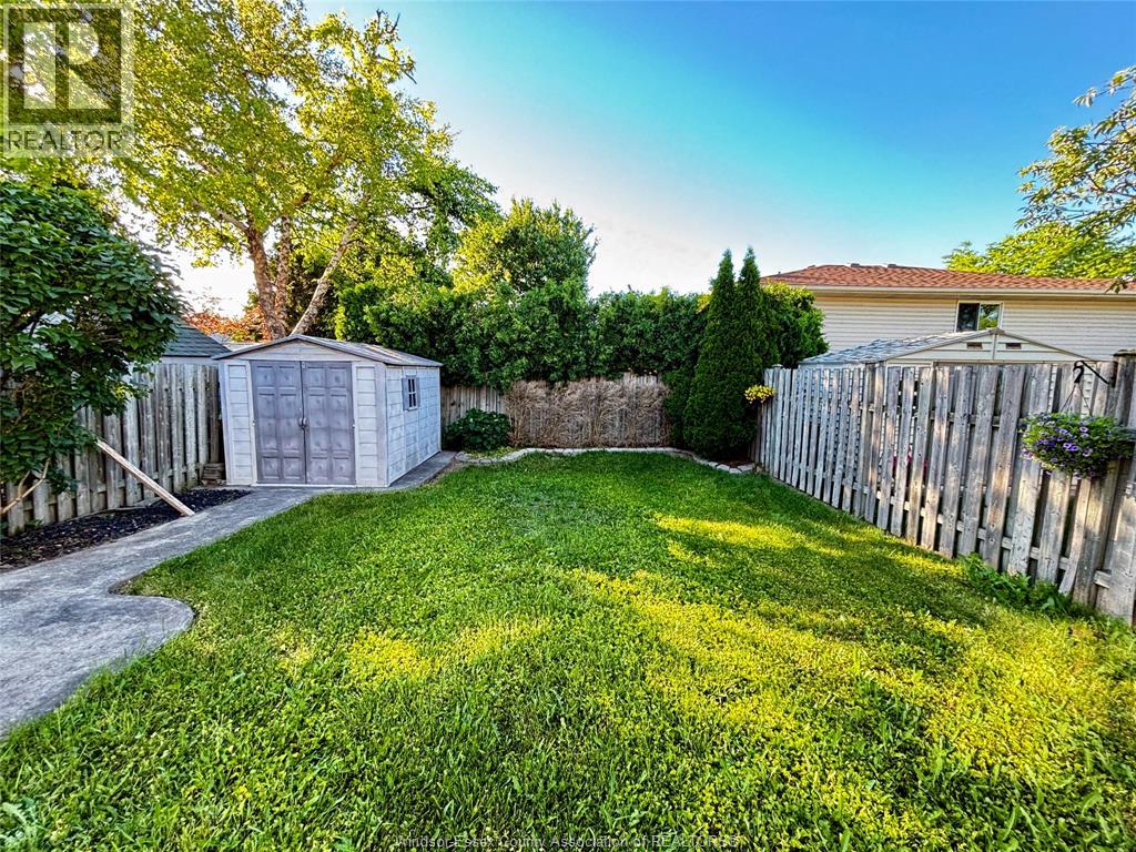 3308 Candlewood Crescent, Windsor, Ontario N8W 5M5 - Photo 21 - 26013424