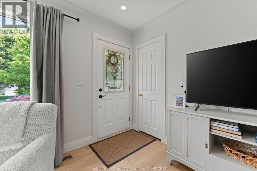 3501 Dandurand, Windsor, Ontario  N9E 2G2 - Photo 4 - 26013421
