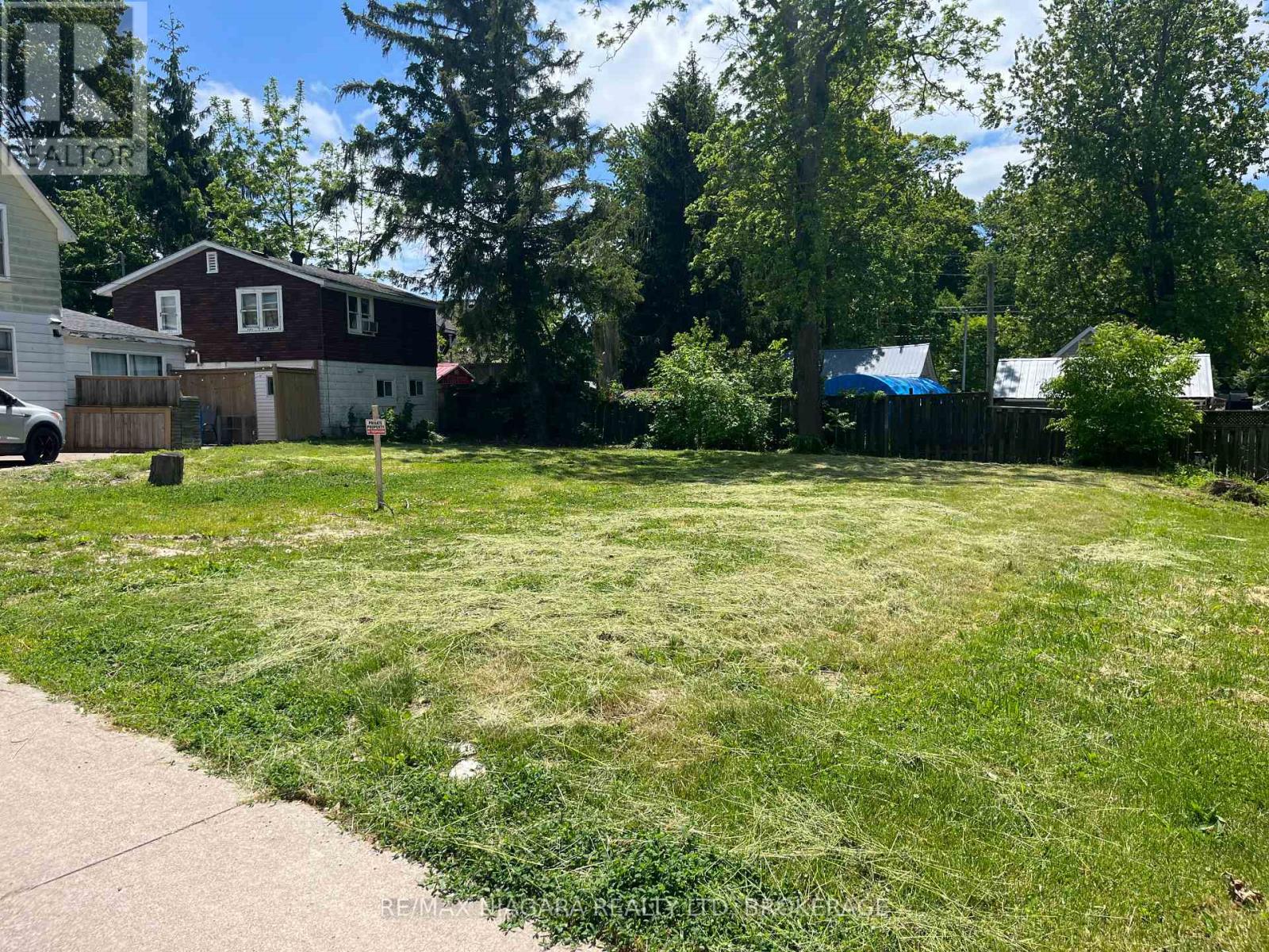 196 Lincoln Road W, Fort Erie, Ontario  L0S 1B0 - Photo 4 - X13414114
