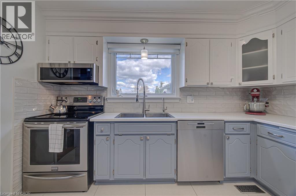 4 Ronald Road, Cambridge, Ontario  N1S 4N1 - Photo 12 - 40835494