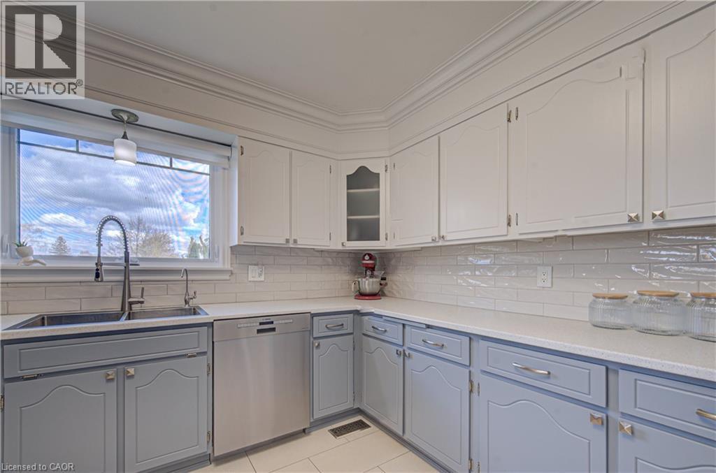 4 Ronald Road, Cambridge, Ontario  N1S 4N1 - Photo 11 - 40835494