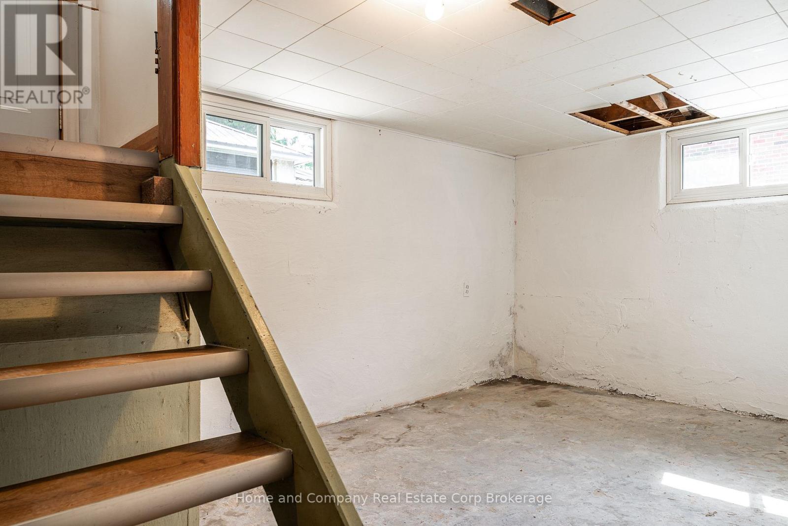 354 West Gore Street, Stratford, Ontario  N5A 1L1 - Photo 25 - X13414054