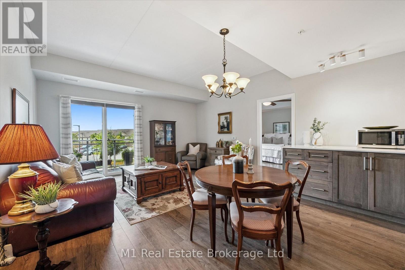 215 - 35 Kingsbury Square, Guelph, Ontario N1L 1B3 - Photo 10 - X13414056