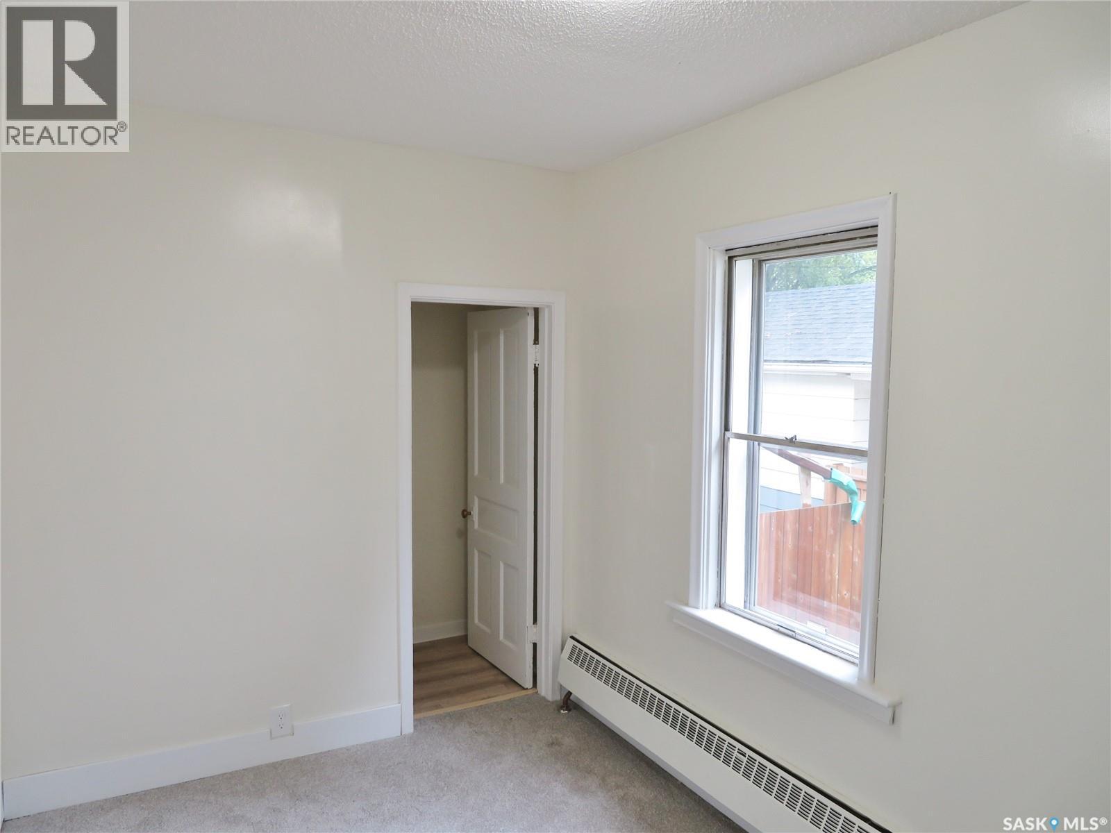 1436 E Avenue N, Saskatoon, Saskatchewan  S7L 1T6 - Photo 8 - SK038601