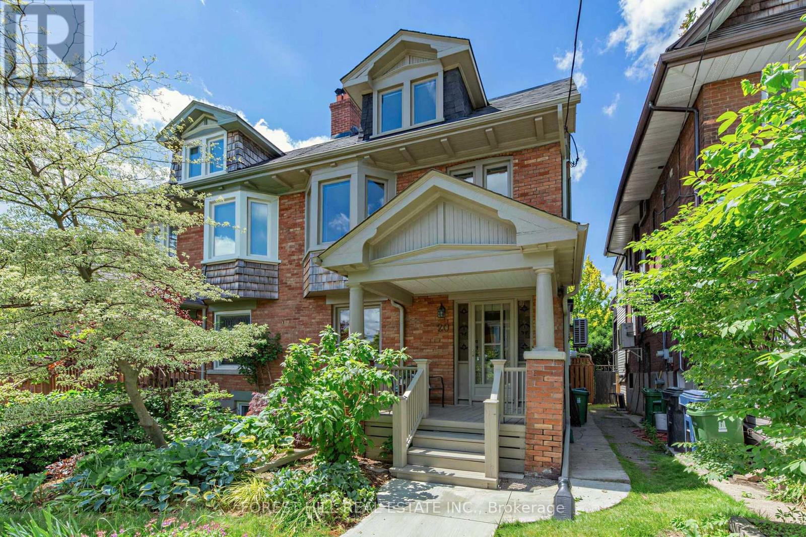 20 Alberta Avenue, Toronto (Wychwood), Ontario  M6H 2R6 - Photo 33 - C13413838