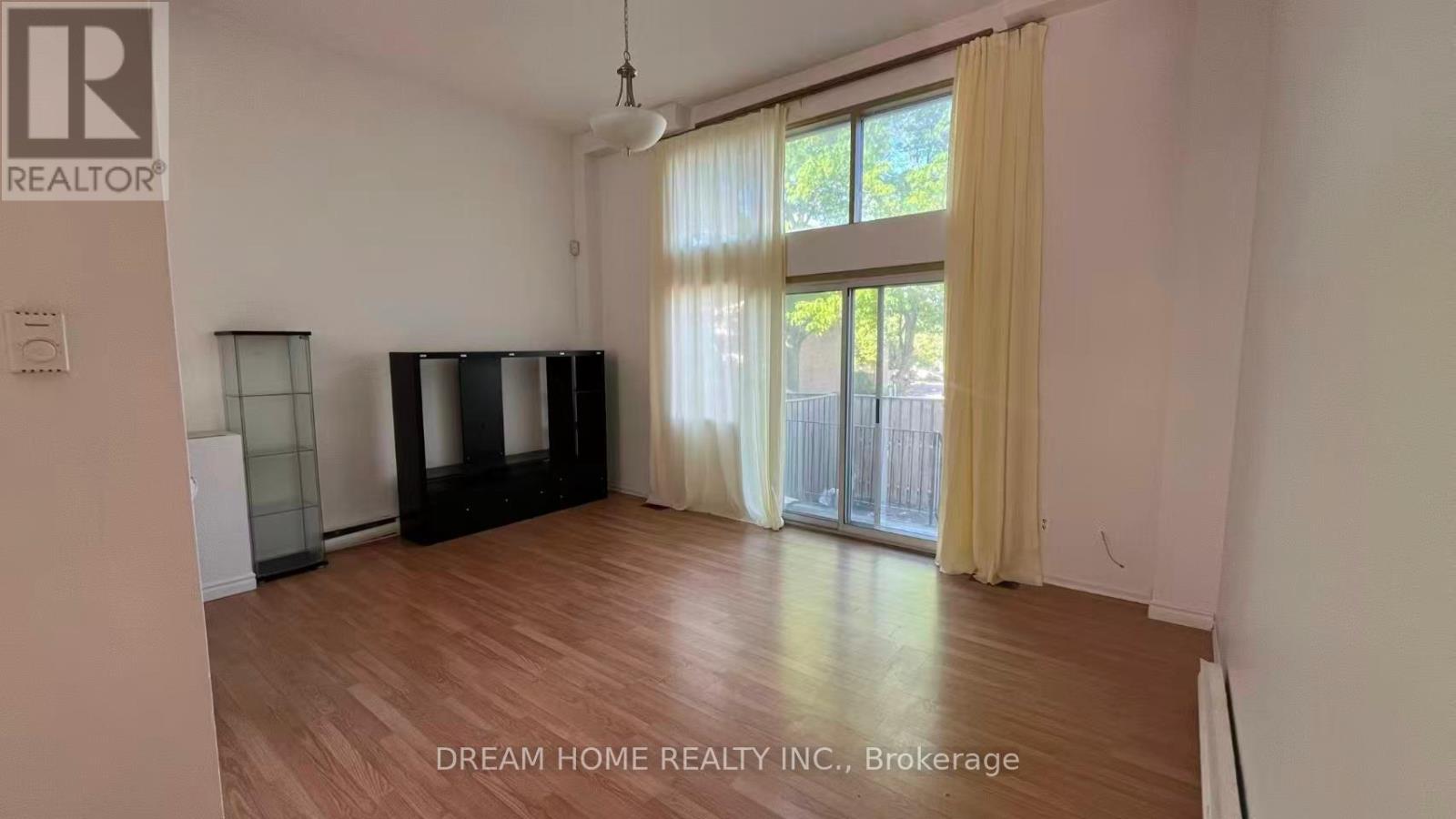 42 EDGAR WOODS ROAD, Toronto, Ontario