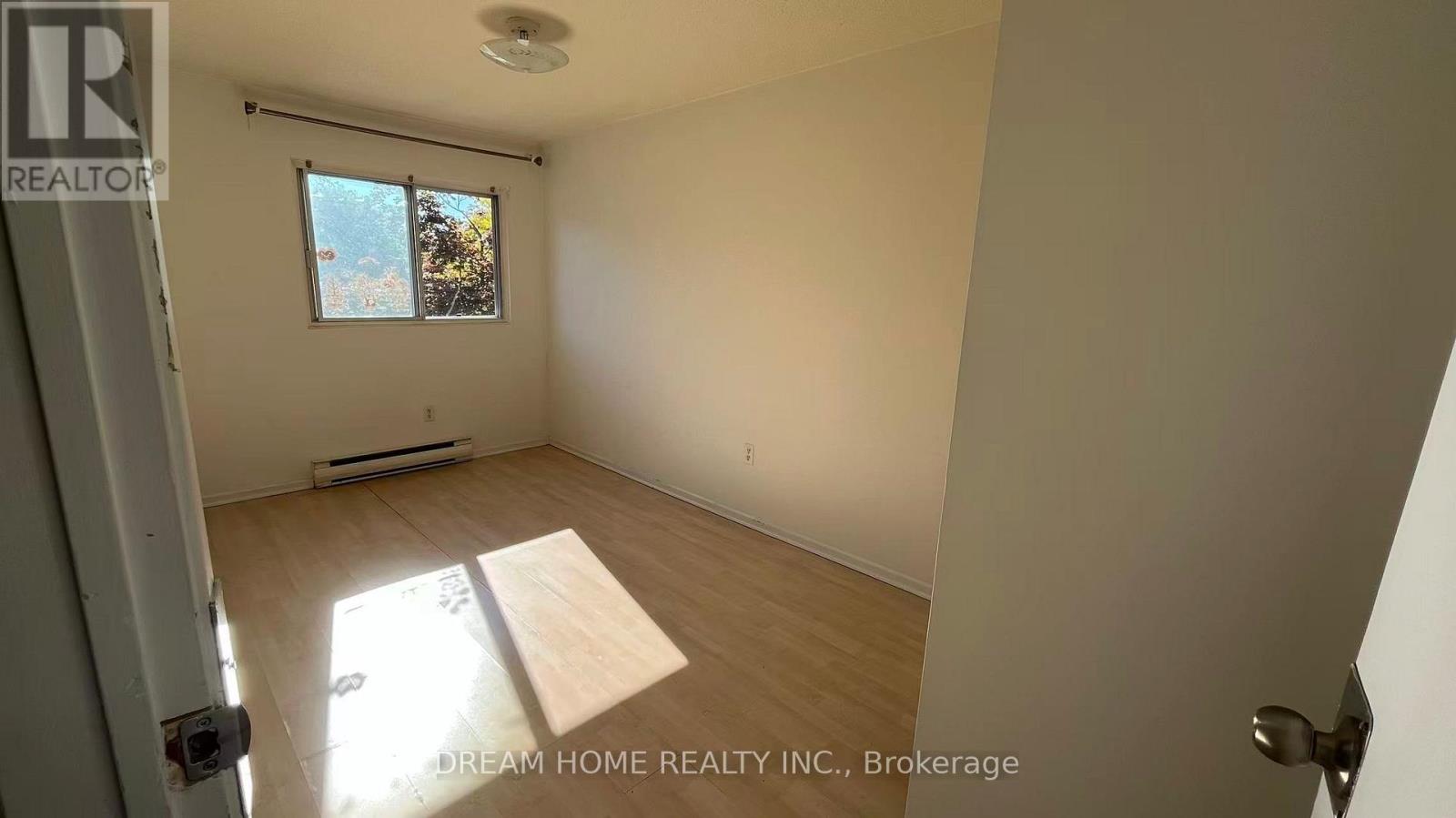 42 Edgar Woods Road, Toronto, Ontario  M2H 2Y7 - Photo 9 - C13413850