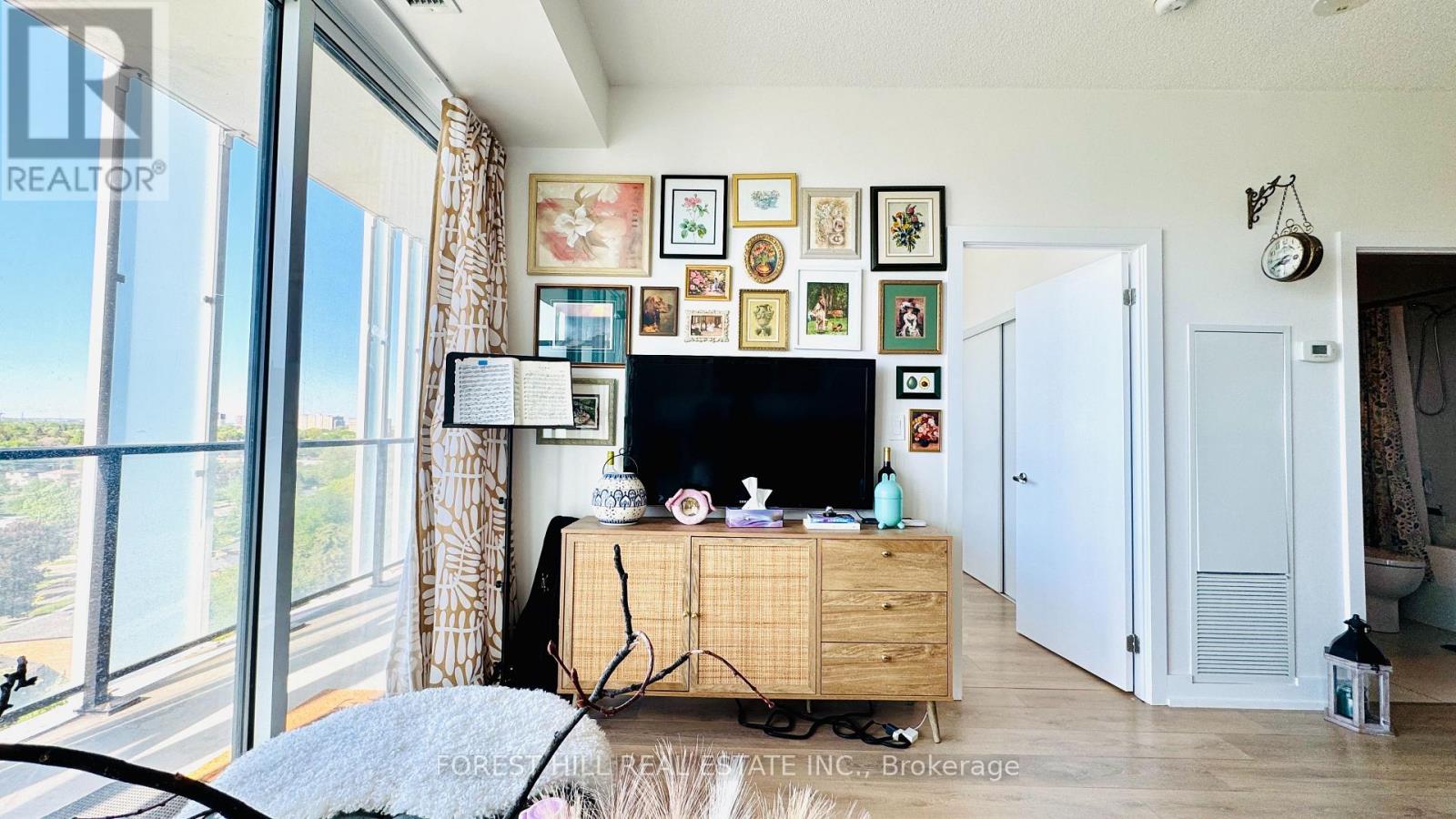 1007 - 150 Fairview Mall Drive, Toronto, Ontario  M2J 2Z2 - Photo 4 - C13413926