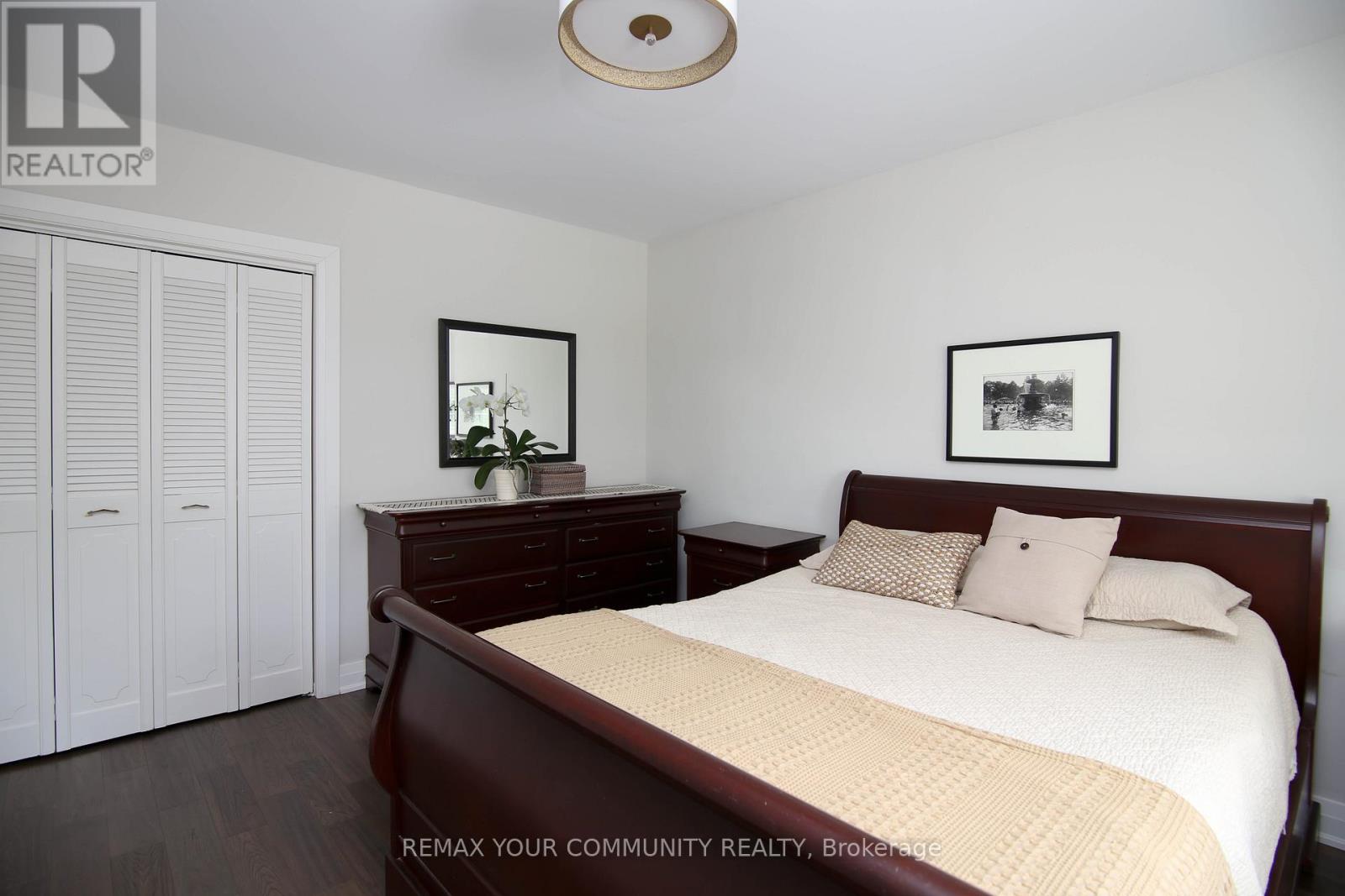 215 Honiton Street, Toronto, Ontario  M3H 5N7 - Photo 17 - C13413980