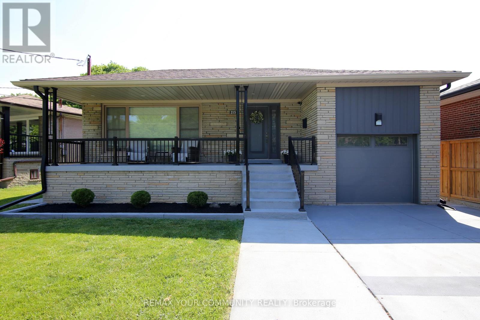 215 Honiton Street, Toronto, Ontario  M3H 5N7 - Photo 2 - C13413980