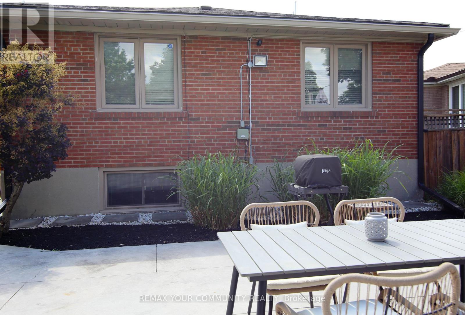 215 Honiton Street, Toronto, Ontario  M3H 5N7 - Photo 31 - C13413980