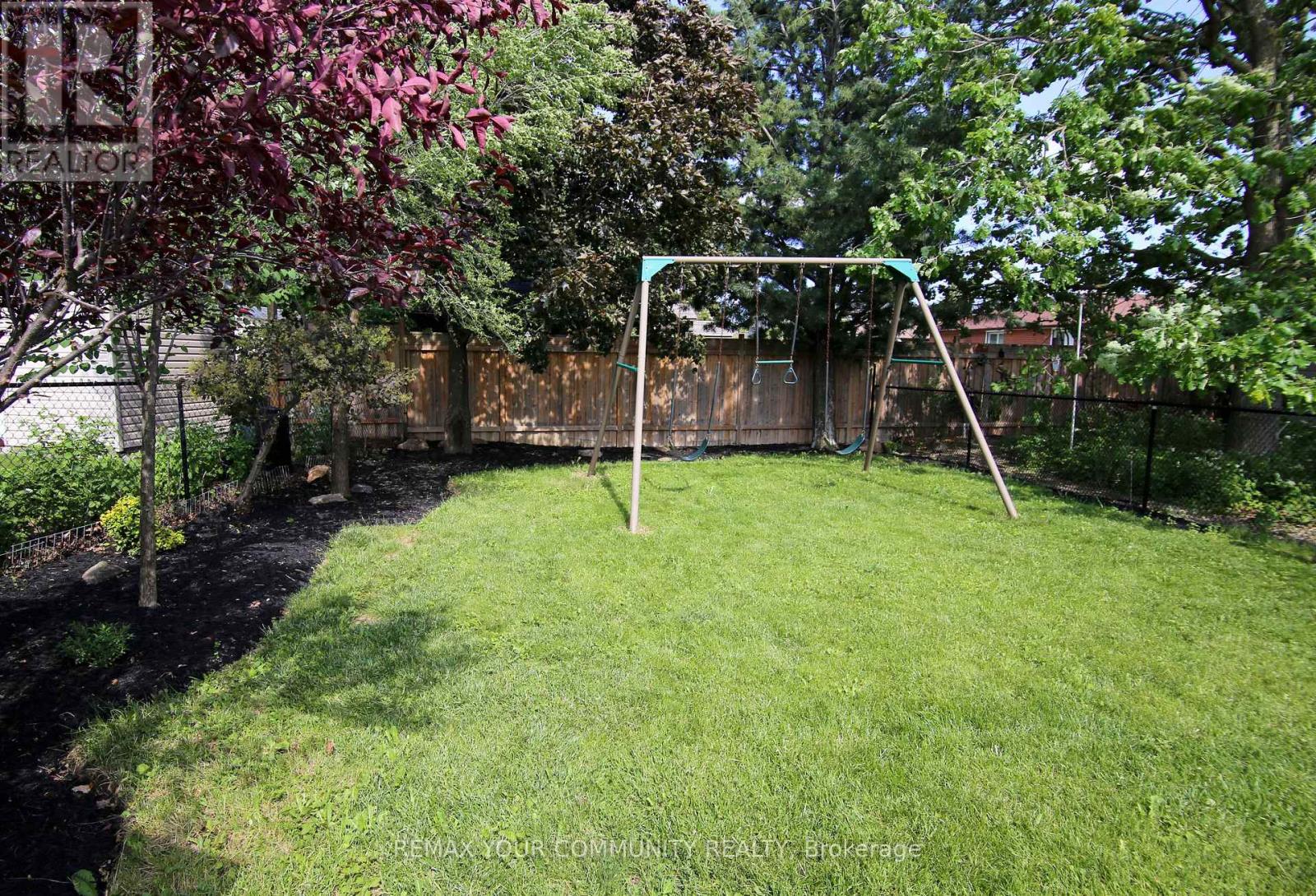 215 Honiton Street, Toronto, Ontario  M3H 5N7 - Photo 34 - C13413980