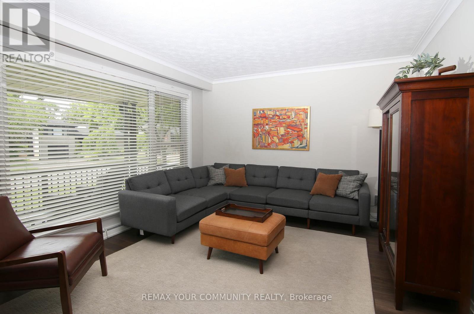 215 Honiton Street, Toronto, Ontario  M3H 5N7 - Photo 8 - C13413980