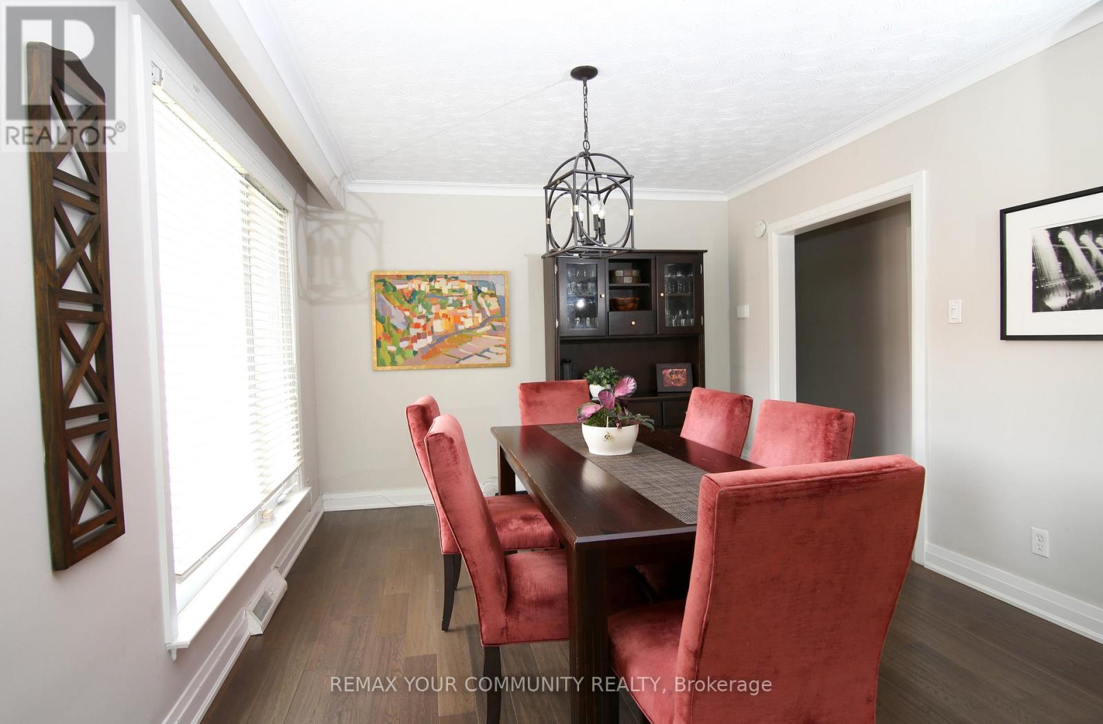 215 Honiton Street, Toronto, Ontario  M3H 5N7 - Photo 9 - C13413980